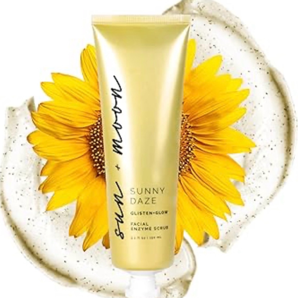 Sun n Moon Sunny Daze Glisten + Glow Facial Enzyme Scrub